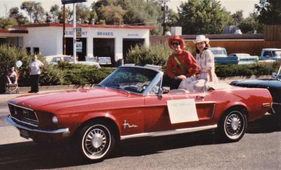 Leslie and Jim parade 1986